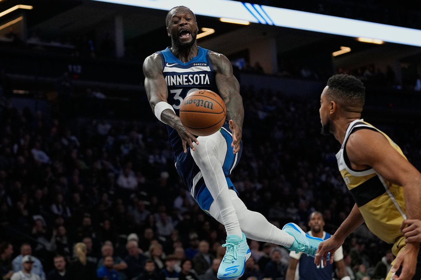 Randle has 32 points and the Timberwolves hold off the Wizards 120-109 | iNFOnews.ca