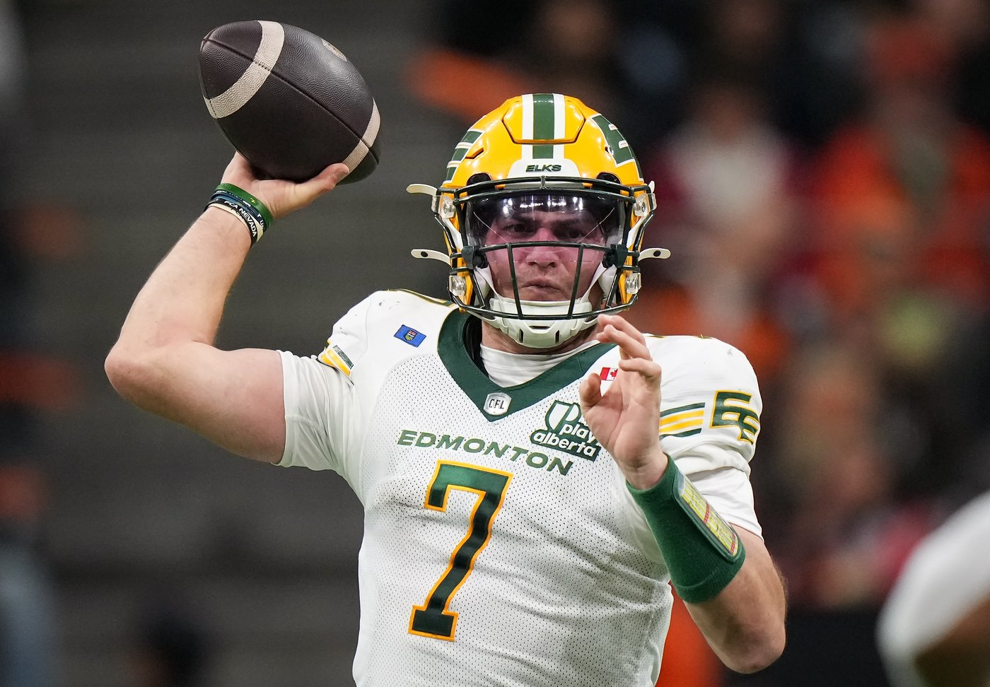 Elks release Canadian QB Ford, commit to Fajardo for 2026 CFL season | iNFOnews.ca