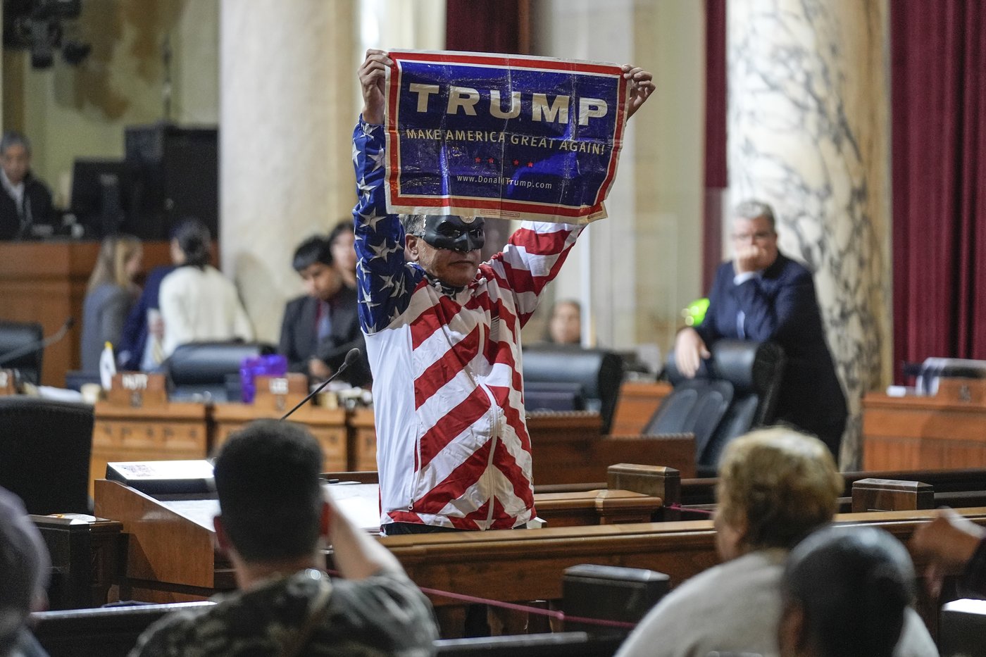 LA enacts sanctuary city ordinance to prepare for potential mass deportations under Trump | iNFOnews.ca LA enacts sanctuary city ordinance to prepare for potential mass deportations under Trump | iNFOnews.ca
