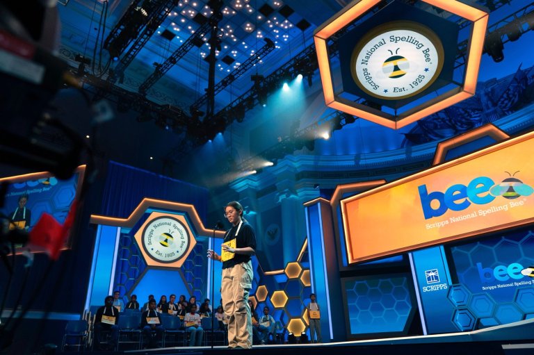 Venue gets mixed reviews as National Spelling Bee returns to DC ahead of White House UFC event | iNFOnews.ca
