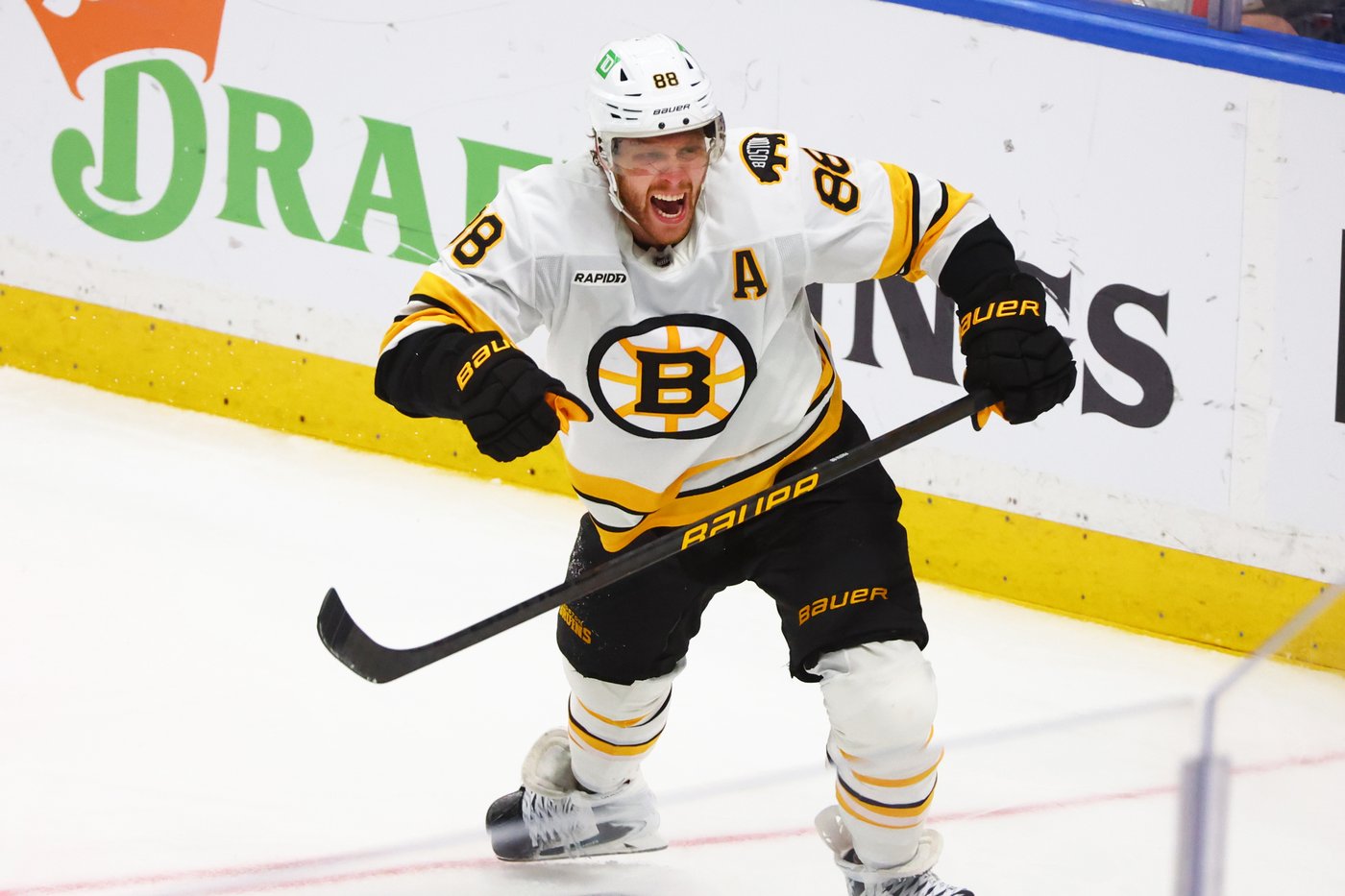 Pastrnak scores 9:14 into OT and Bruins avoid elimination with 2-1 win over Sabres | iNFOnews.ca
