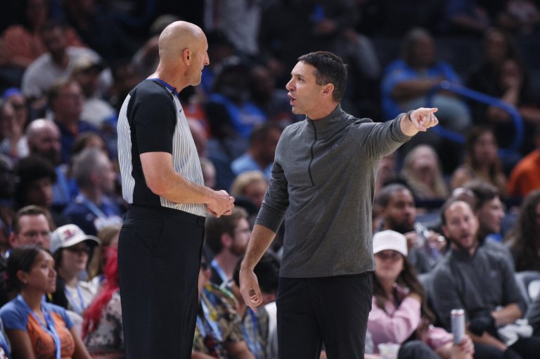 Stopping flopping is among NBA priorities this season, to the delight of many | iNFOnews.ca