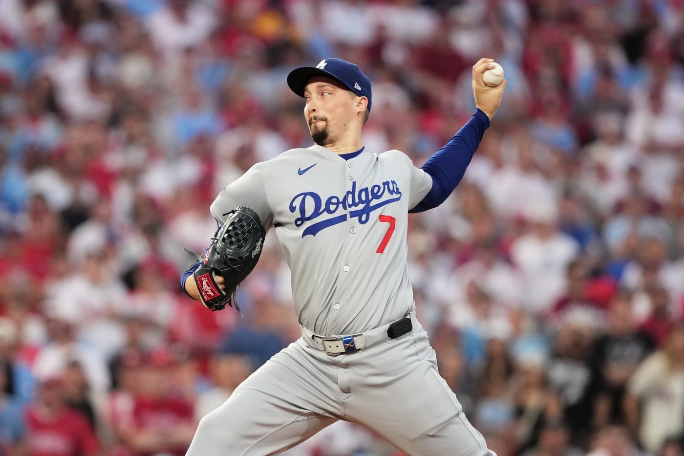 Blake Snell shines on mound and Dodgers hold off Phillies 4-3 for 2-0 lead in NLDS | iNFOnews.ca