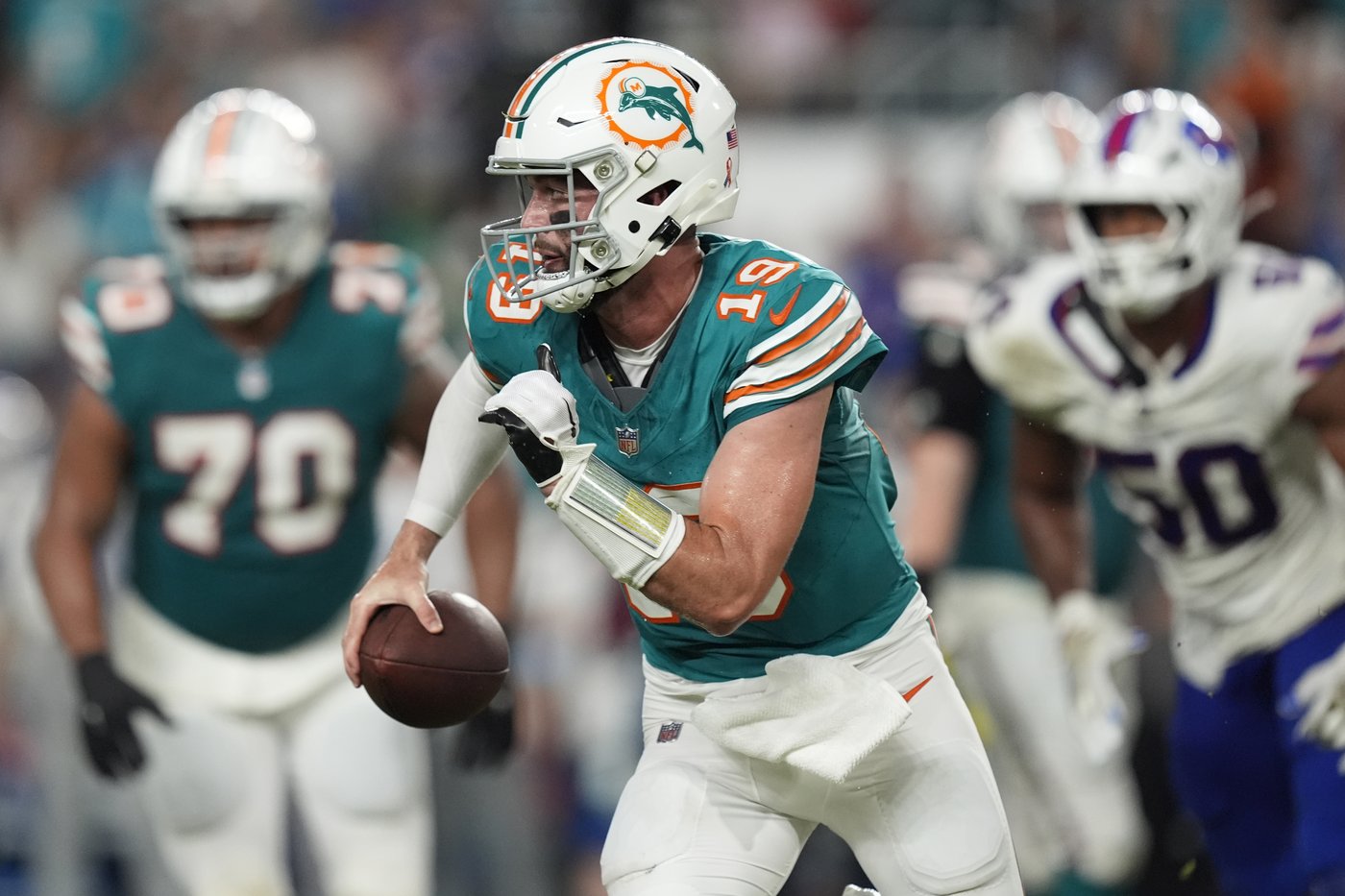 Dolphins turn focus to Skylar Thompson at QB with Tua out, heading West to face the 2-0 Seahawks | iNFOnews.ca