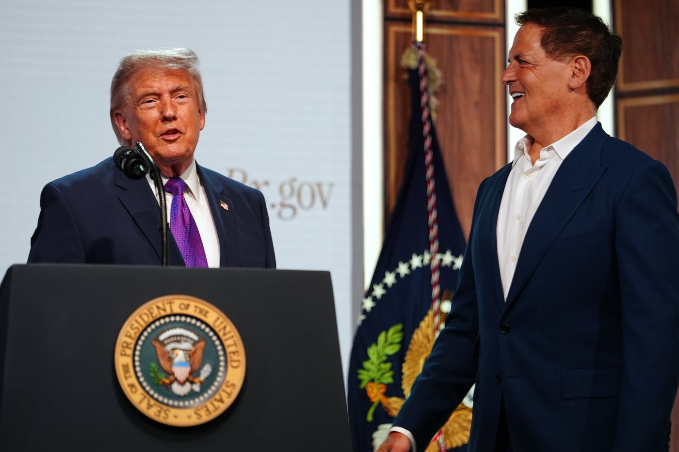 Trump touts a major TrumpRx expansion, adding more than 600 generic drugs | iNFOnews.ca
