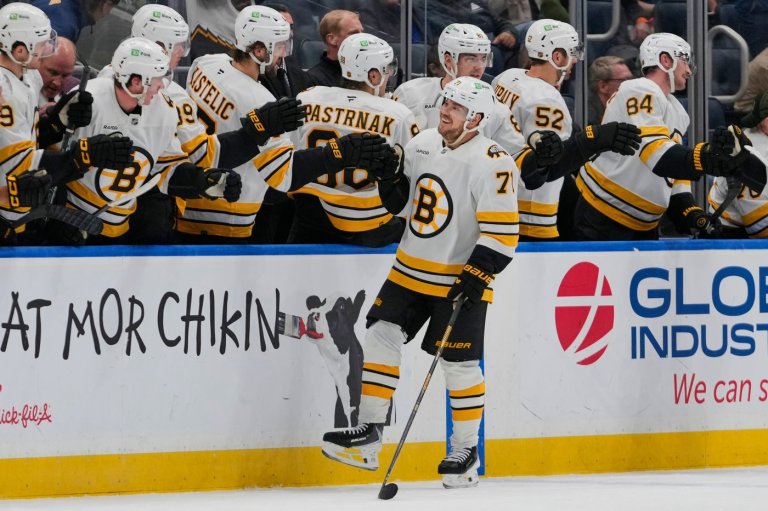 Khusnutdinov scores tying goal in 3rd, adds lone shootout goal in Bruins' 4-3 win over Islanders | iNFOnews.ca Khusnutdinov scores tying goal in 3rd, adds lone shootout goal in Bruins' 4-3 win over Islanders | iNFOnews.ca