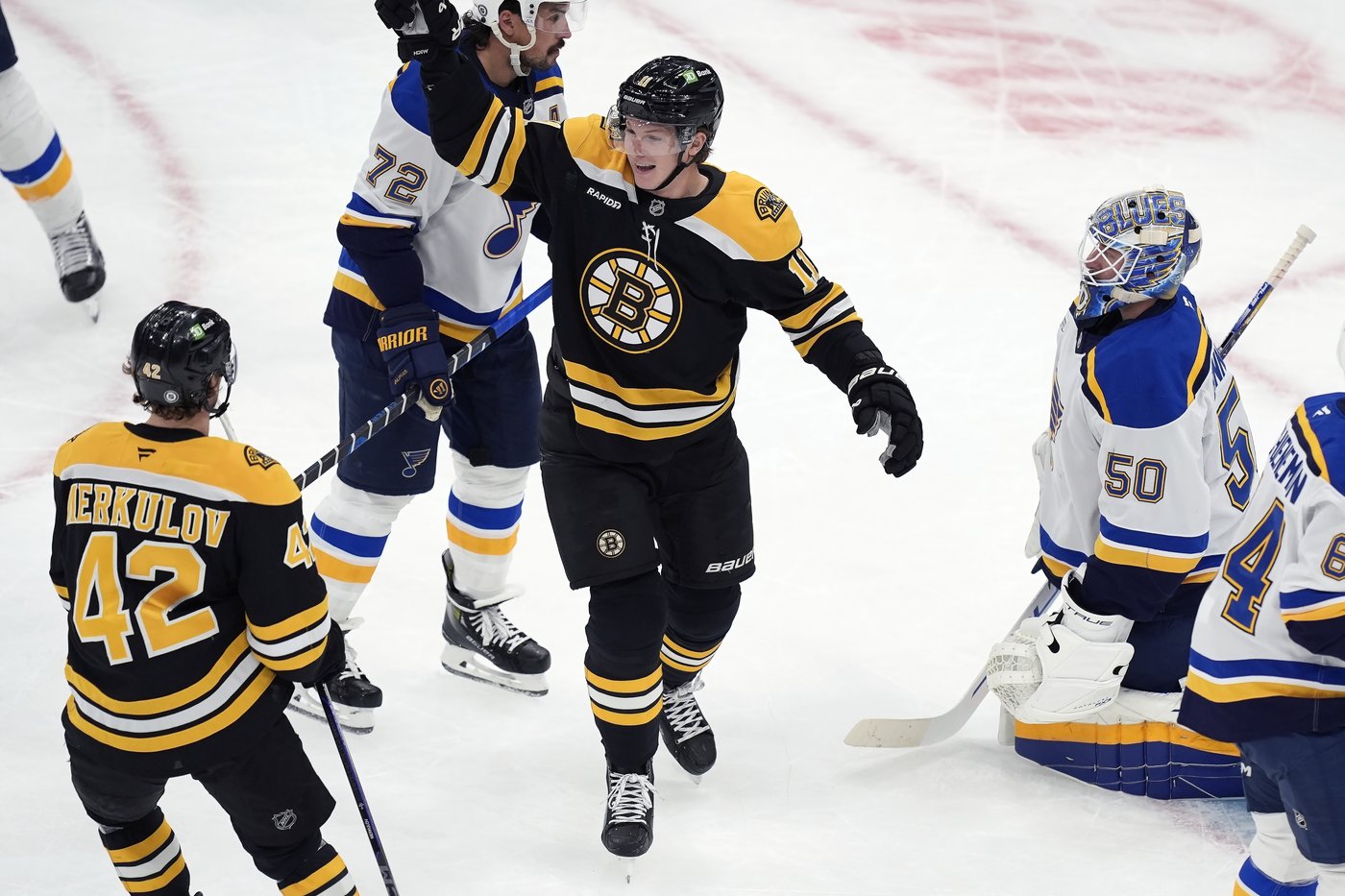 Brayden Schenn scores OT winner to lift the Blues over the Bruins, 3-2 | iNFOnews.ca Brayden Schenn scores OT winner to lift the Blues over the Bruins, 3-2 | iNFOnews.ca
