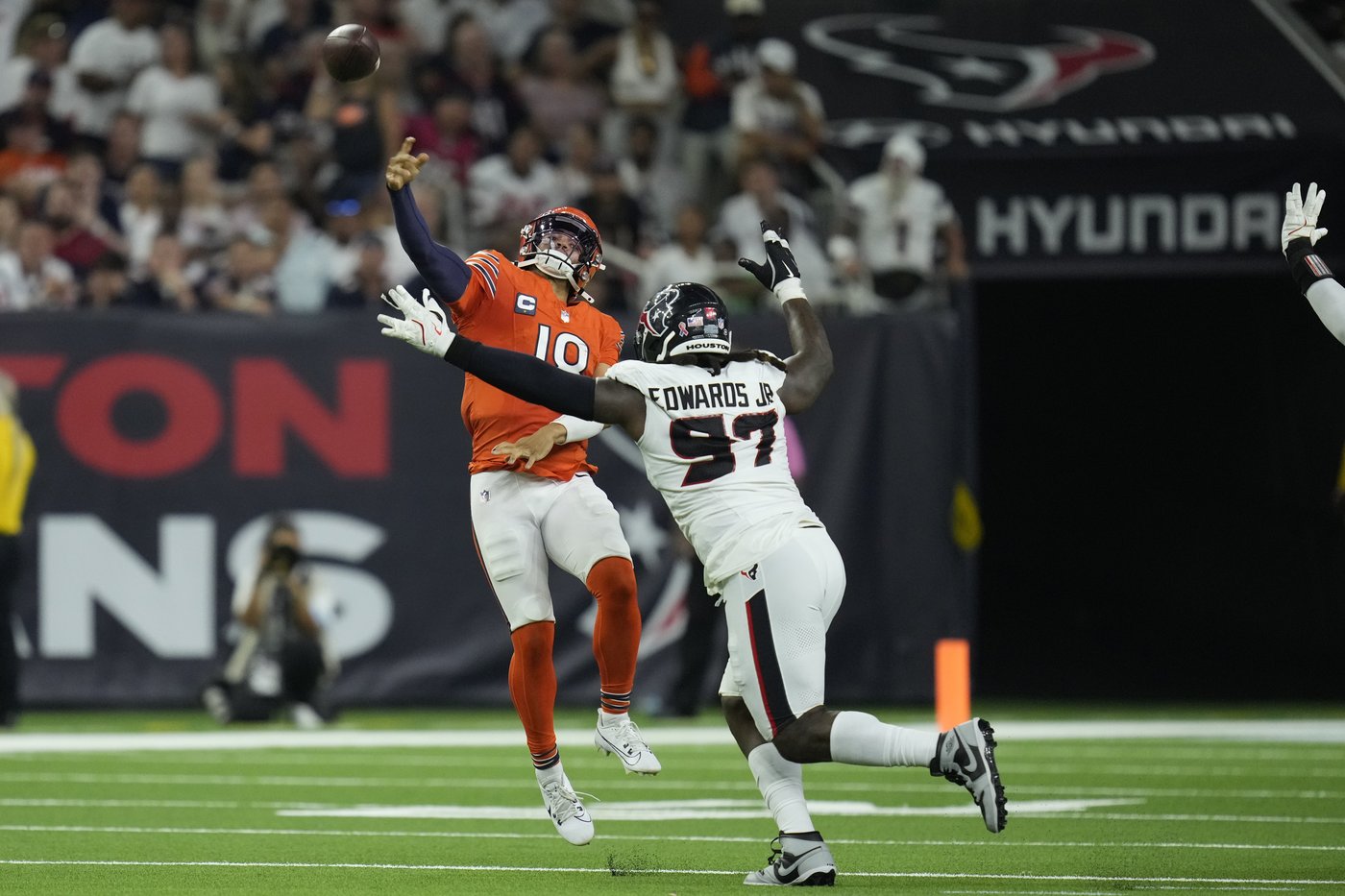 Derek Carr and the Saints buck the NFL trend of early season offensive struggles | iNFOnews.ca