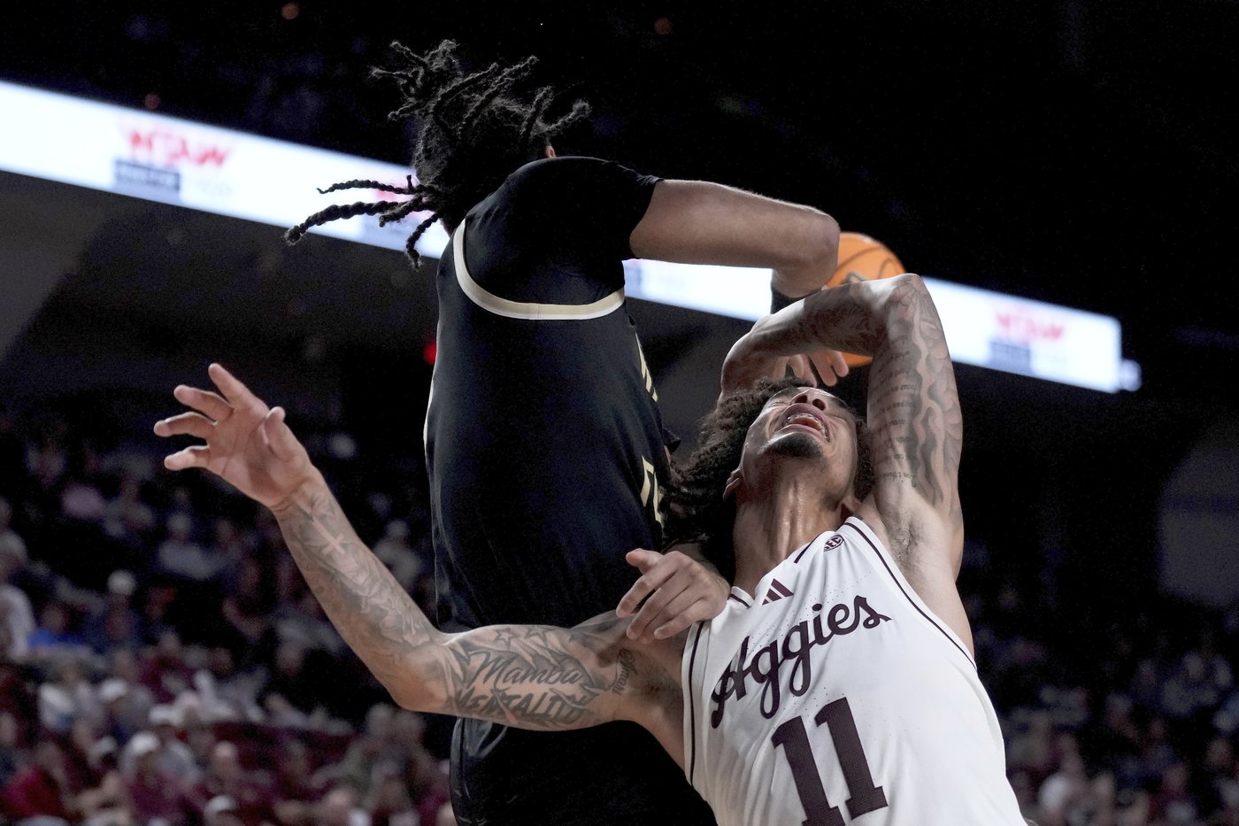 Wade Taylor IV scores 15 points and No. 22 Texas A&M beats Wake Forest 57-44 | iNFOnews.ca