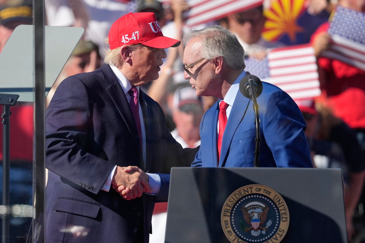 Trump defends gifted Air Force One from Qatar and makes 2nd Amendment pitch as he campaigns for GOP | iNFOnews.ca Trump defends gifted Air Force One from Qatar and makes 2nd Amendment pitch as he campaigns for GOP | iNFOnews.ca