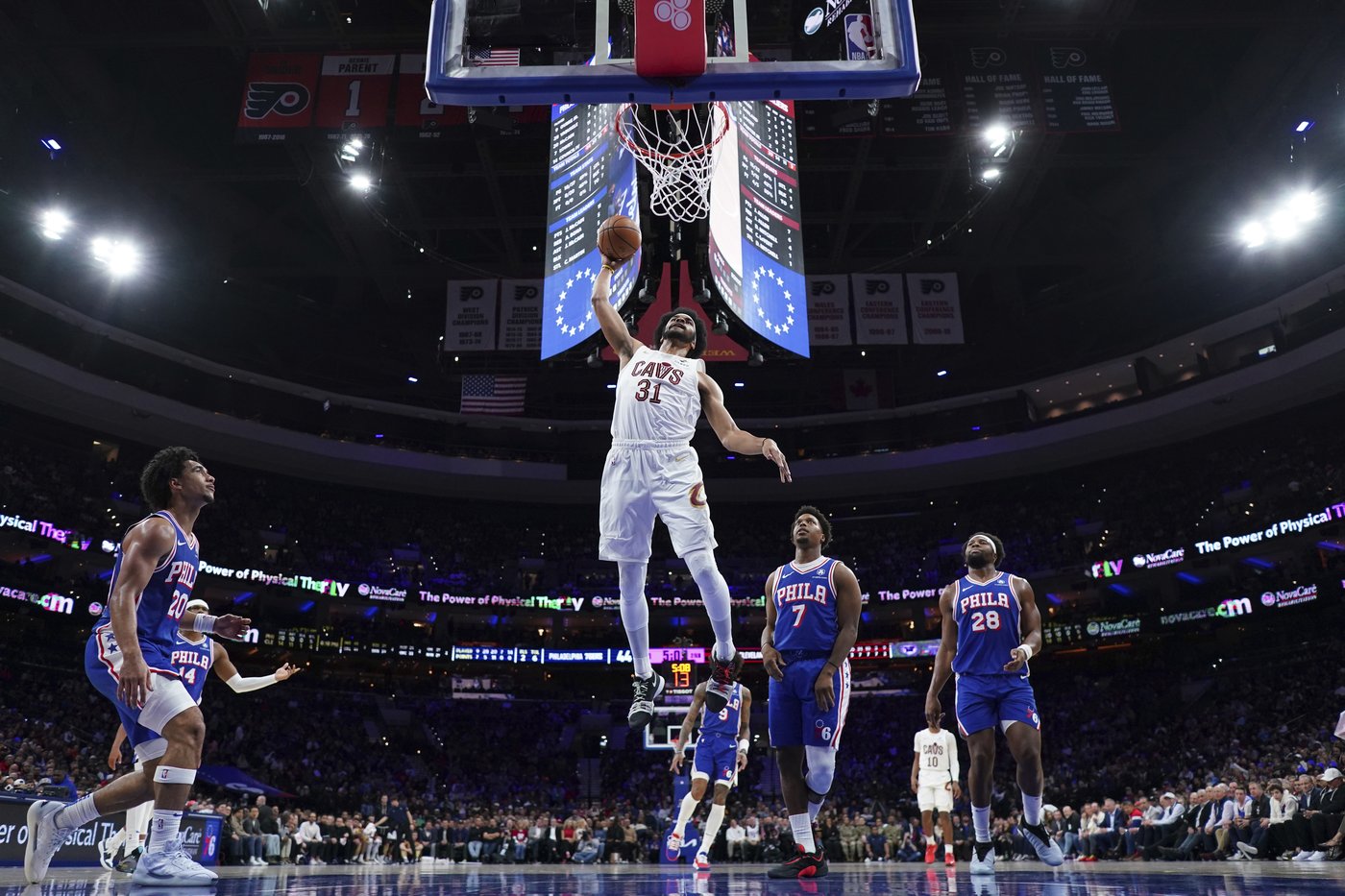 Cavs beats Sixers 114-106 to become 6th NBA team to start a season 13-0 | iNFOnews.ca