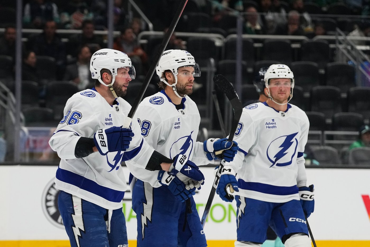 Nikita Kucherov nets a hat trick and 2 assists as the Lightning beat the Kraken 6-2 | iNFOnews.ca