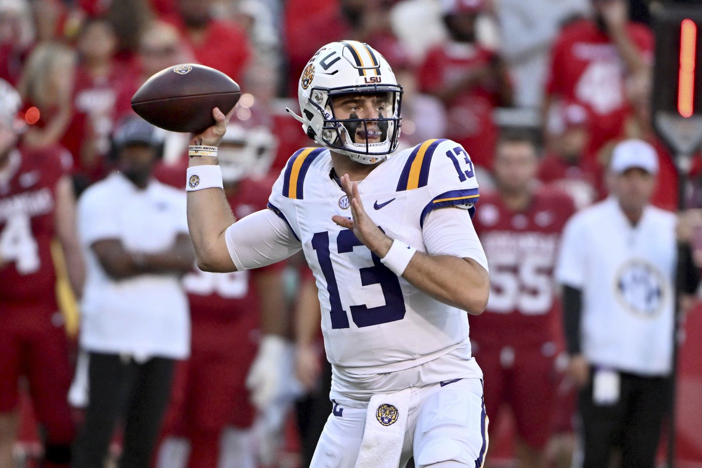 No. 8 LSU visits No. 14 Texas A&M in a matchup of the last two teams undefeated in SEC play | iNFOnews.ca No. 8 LSU visits No. 14 Texas A&M in a matchup of the last two teams undefeated in SEC play | iNFOnews.ca