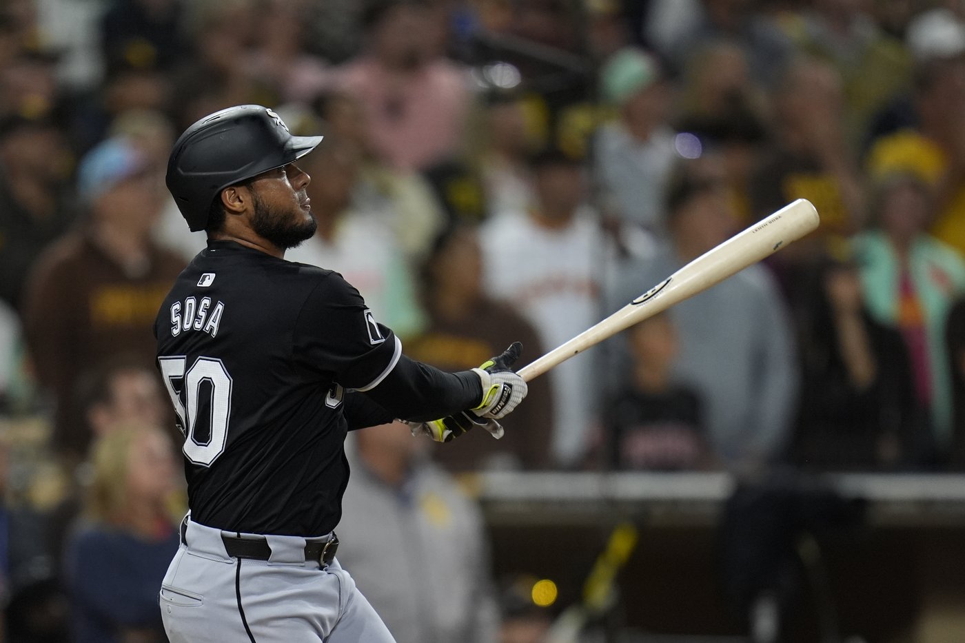 White Sox lose 118th game, waste 9th-inning comeback as Padres win 3-2 on Tatis hit in 10th | iNFOnews.ca