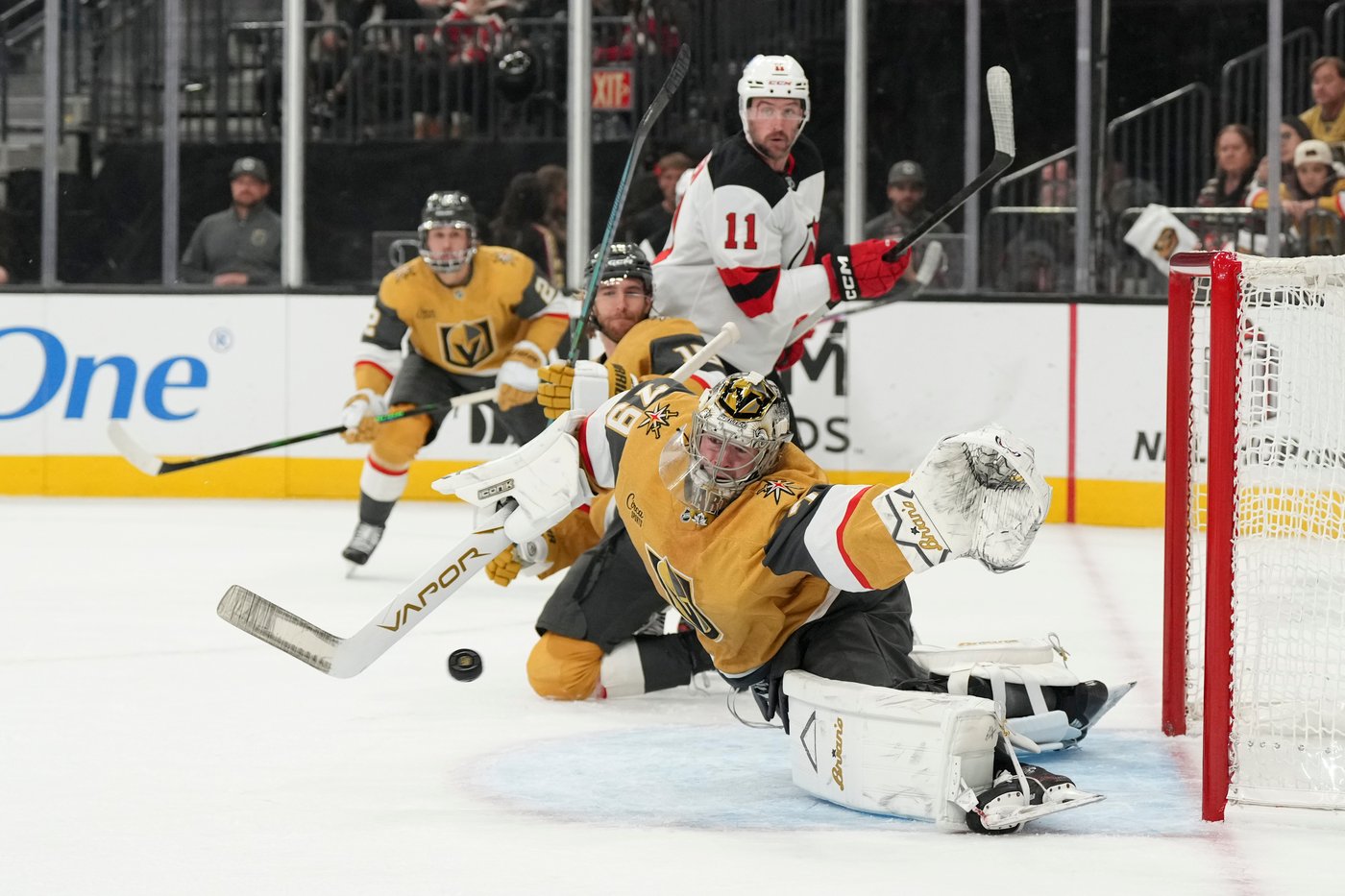 Jesper Bratt notches winner in shootout as Devils top Golden Knights in Vegas, 2-1 | iNFOnews.ca