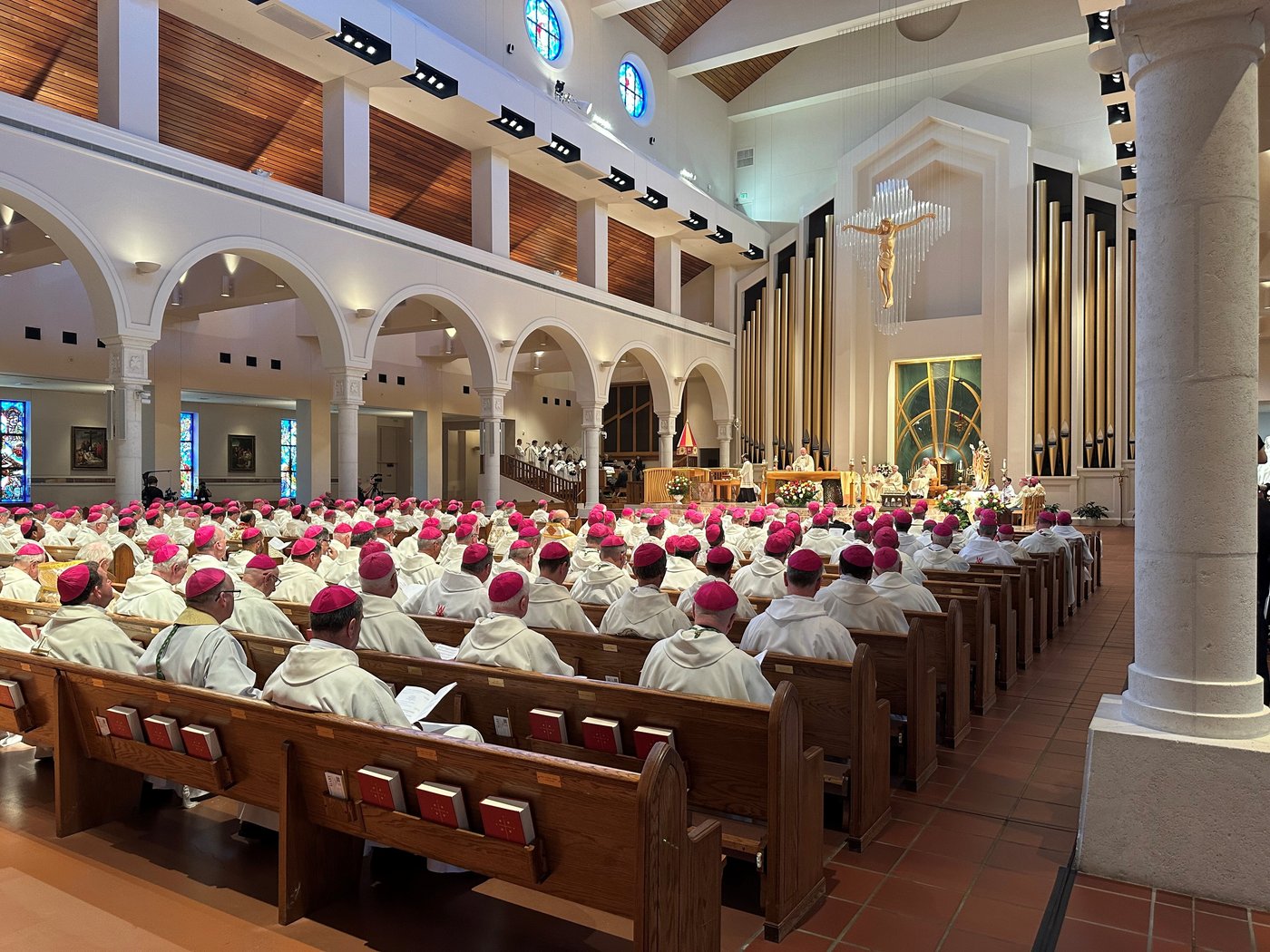 US Catholic bishops consecrated nation to the Sacred Heart at gathering in Orlando | iNFOnews.ca US Catholic bishops consecrated nation to the Sacred Heart at gathering in Orlando | iNFOnews.ca