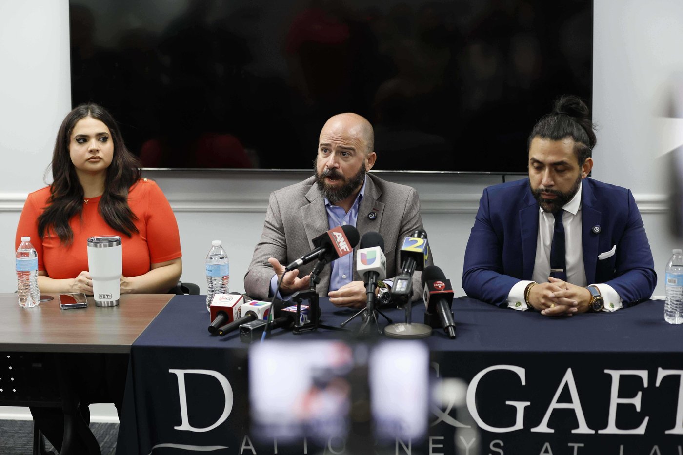 ICE takes custody of Spanish-language journalist arrested at Georgia protest | iNFOnews.ca