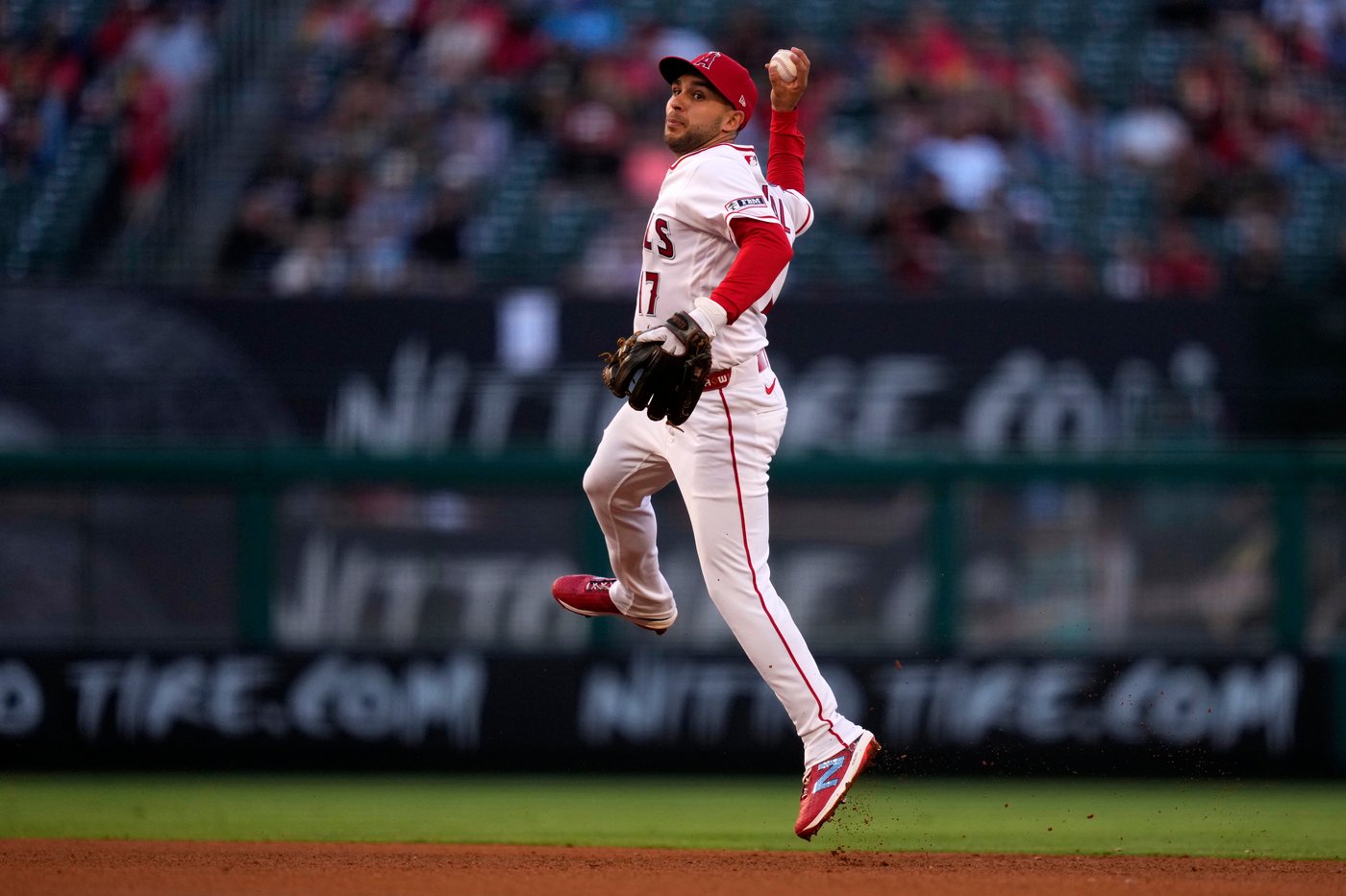 Meckler, Madrigal each have 4 hits in the Angels' 11-4 win over the Rockies | iNFOnews.ca Meckler, Madrigal each have 4 hits in the Angels' 11-4 win over the Rockies | iNFOnews.ca