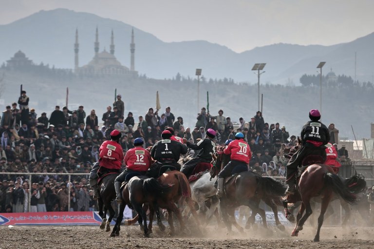 Thousands turn out in Kabul to cheer on Afghanistan's traditional buzkashi equestrian games | iNFOnews.ca