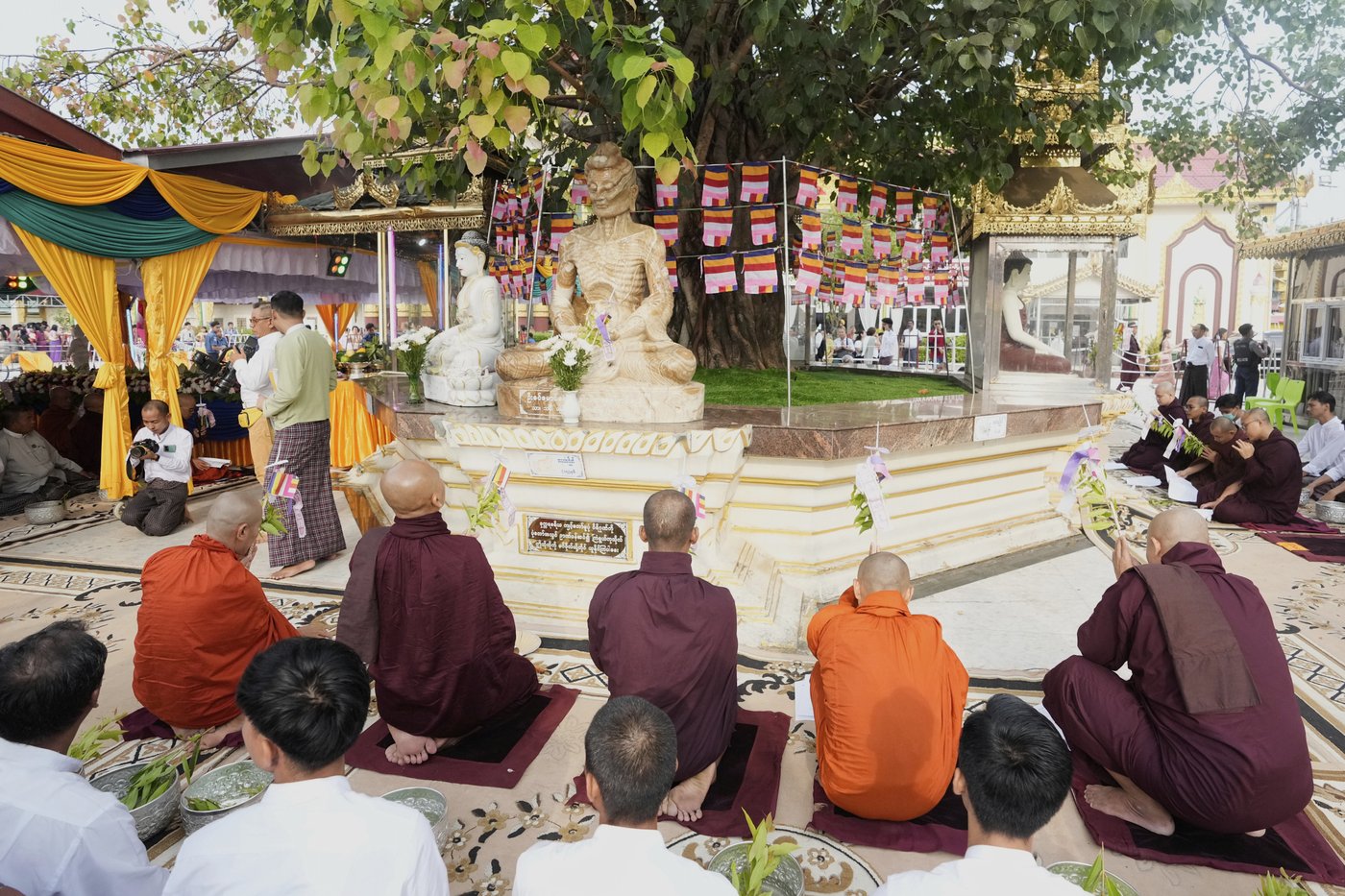 PHOTO COLLECTION: Buddha Birthday | iNFOnews.ca