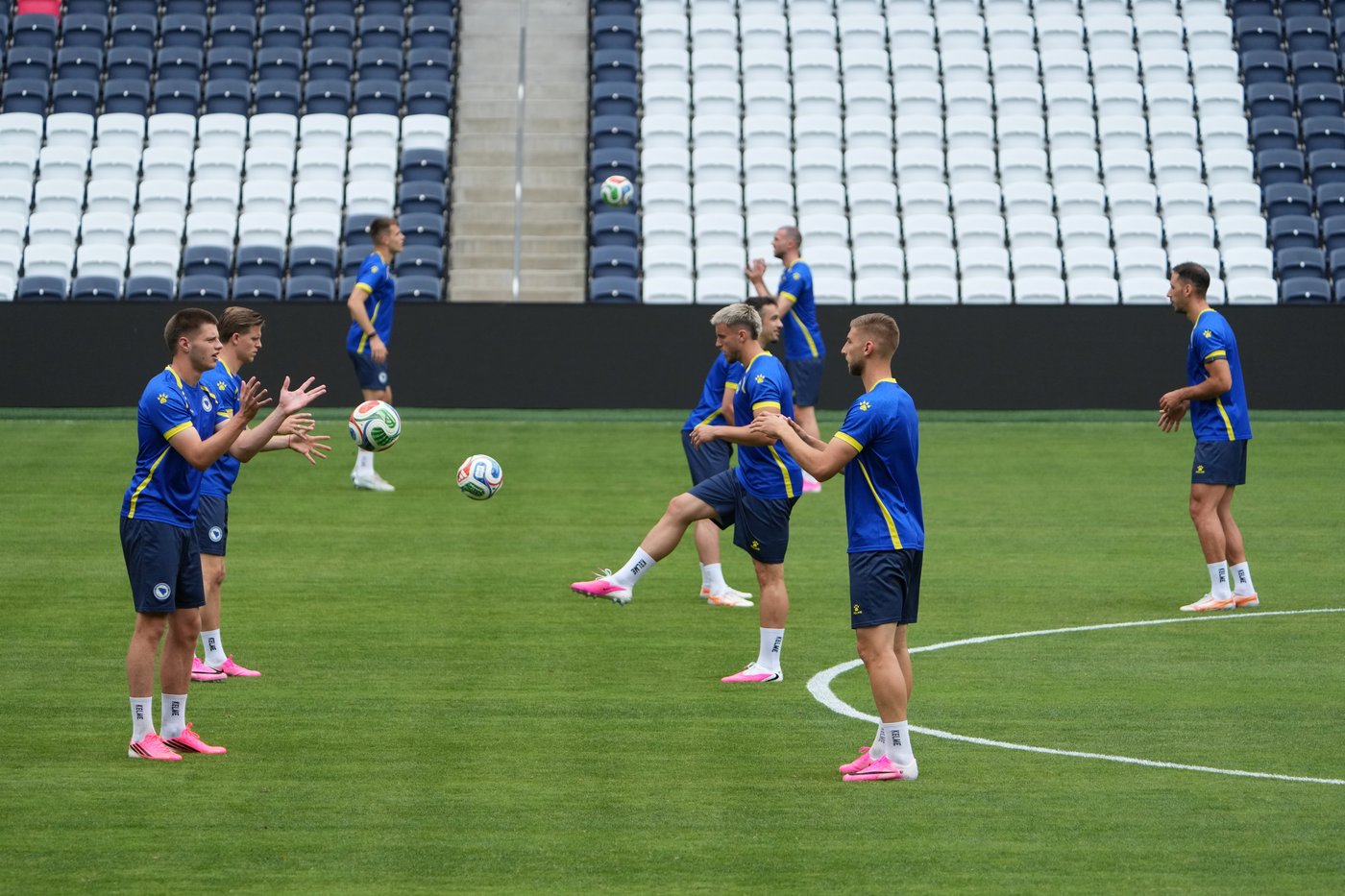 Bosnia's World Cup pursuit begins at a home-away-from home in the American Midwest | iNFOnews.ca Bosnia's World Cup pursuit begins at a home-away-from home in the American Midwest | iNFOnews.ca