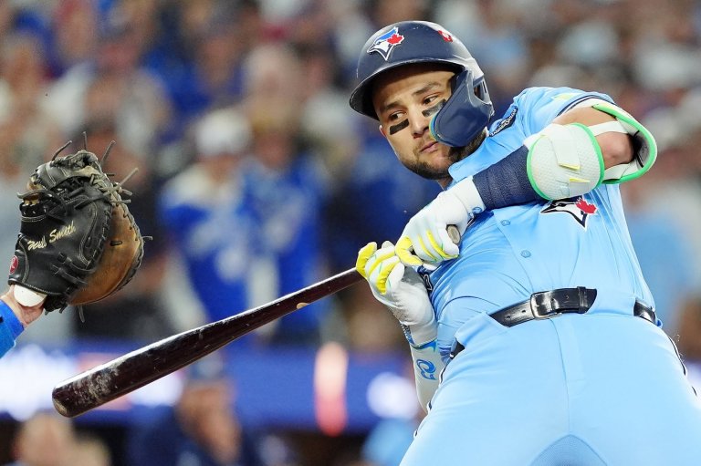 CP NewsAlert: AP source says star infielder Bo Bichette leaves Toronto for Mets | iNFOnews.ca