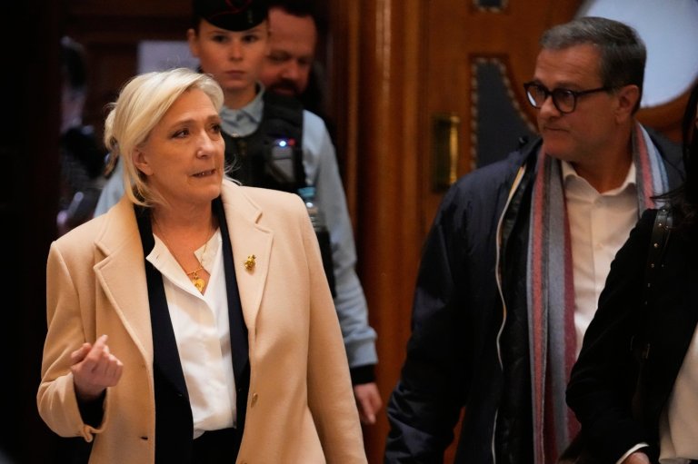 France's Le Pen says she won't run in 2027 if appeal court orders her to wear an electronic bracelet | iNFOnews.ca