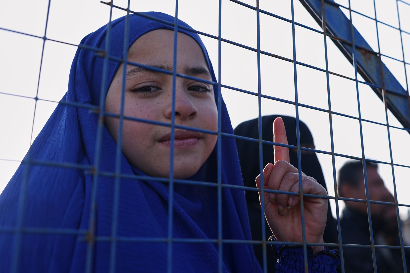 US military transfers first 150 Islamic State detainees from Syria to Iraq | iNFOnews.ca