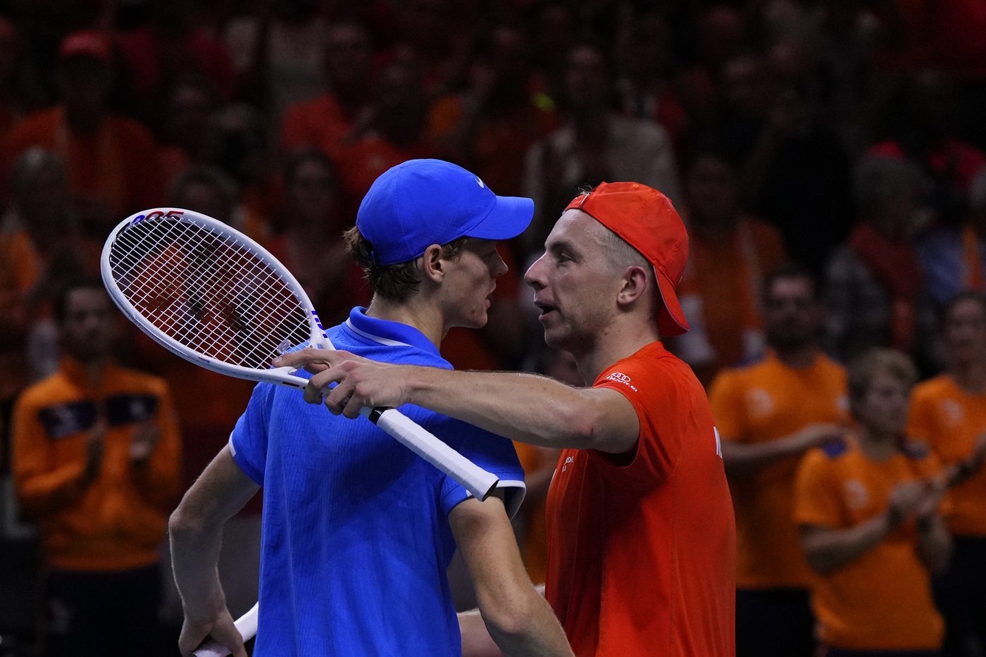 Jannik Sinner leads Italy past the Netherlands for its second consecutive Davis Cup title | iNFOnews.ca