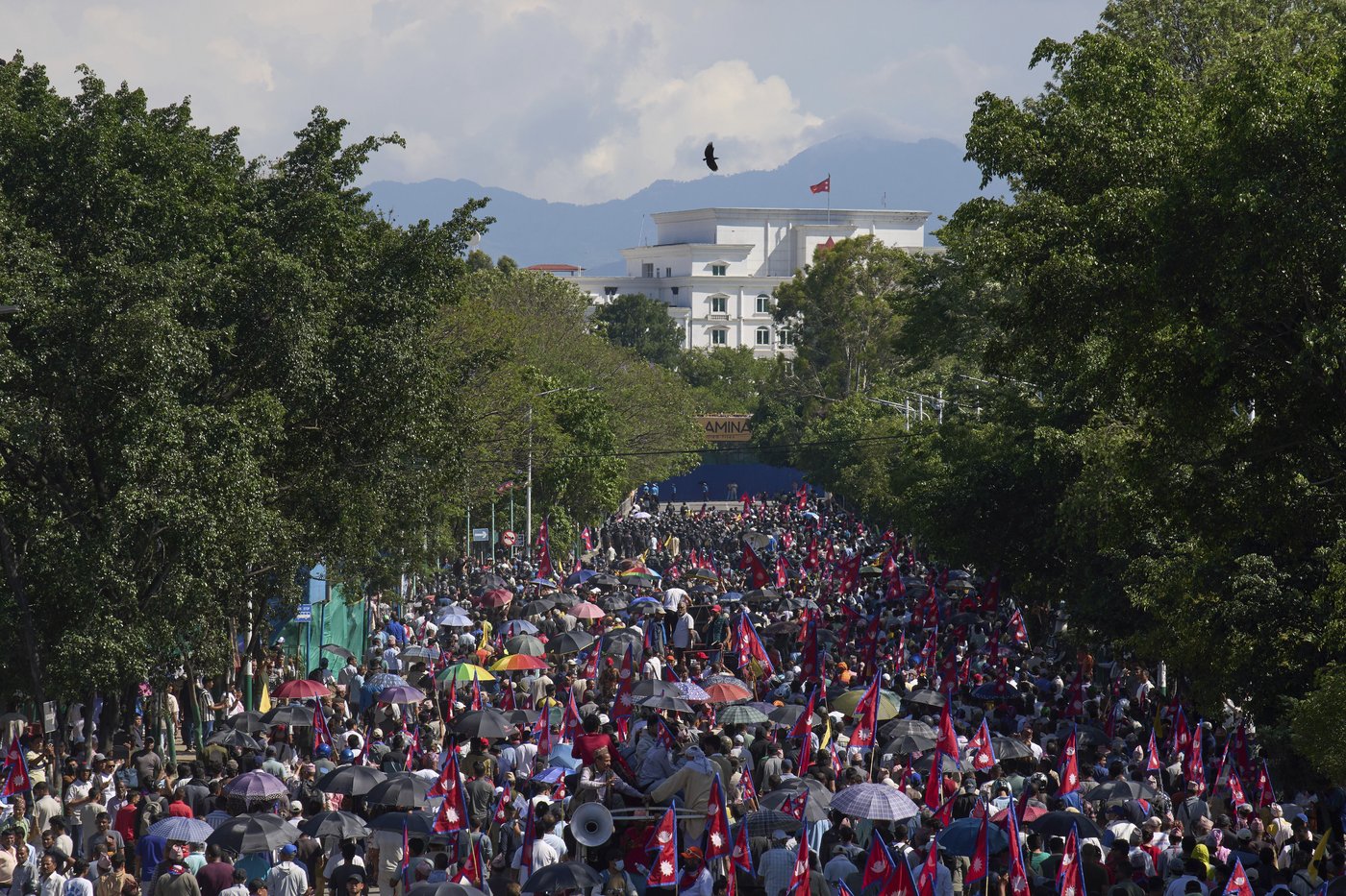 Tens of thousands demonstrate in Nepal seeking restoration of ousted monarchy | iNFOnews.ca