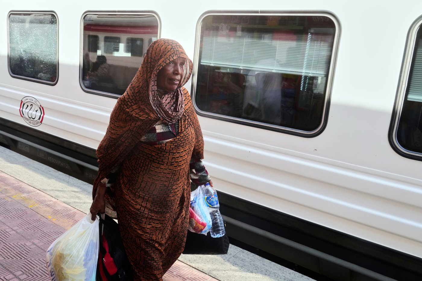 Egypt provides free train rides for Sudanese refugees returning home | iNFOnews.ca Egypt provides free train rides for Sudanese refugees returning home | iNFOnews.ca