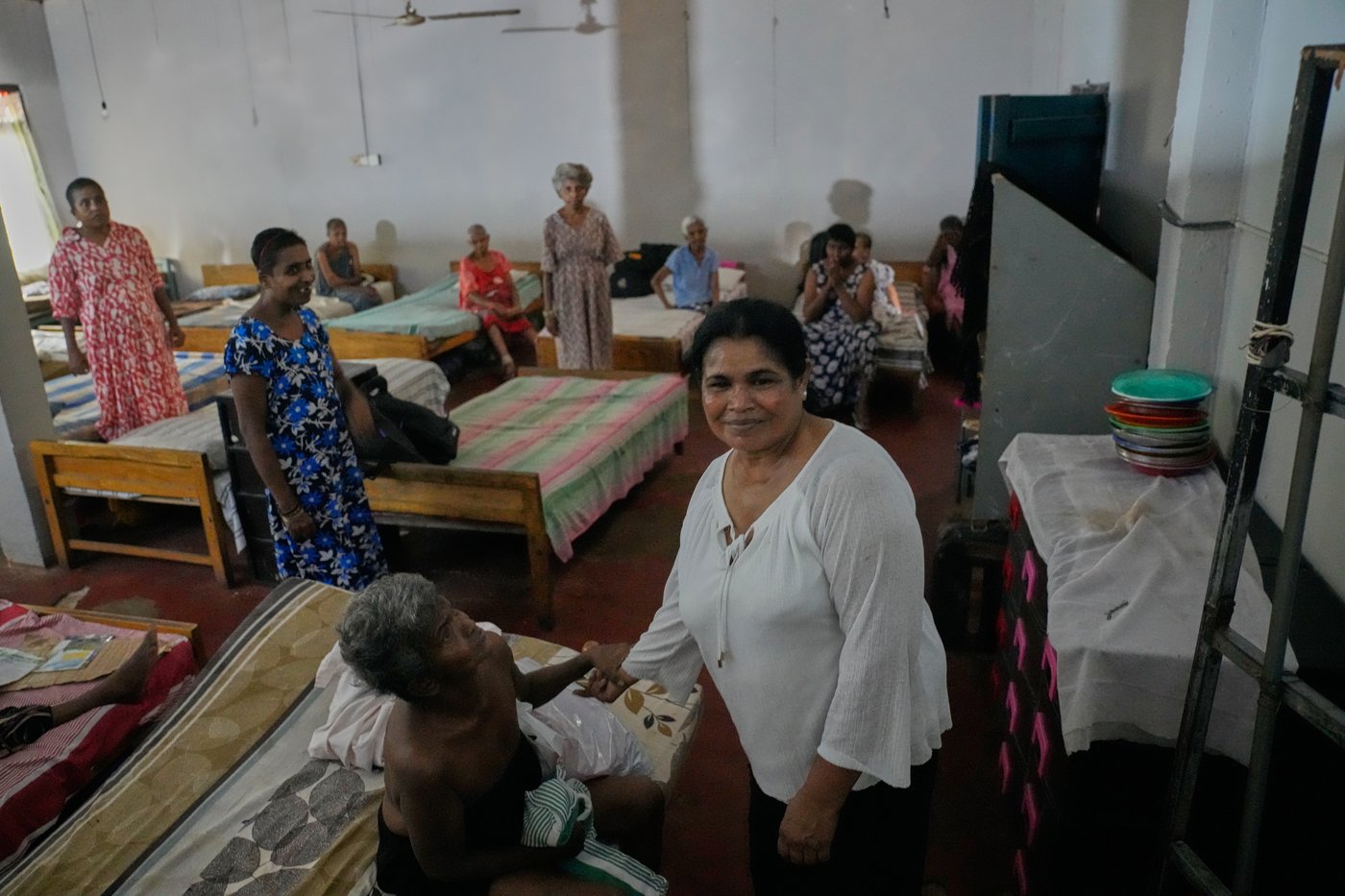 Survivors from a burned Sri Lankan nursing home relocate, in photos | iNhome