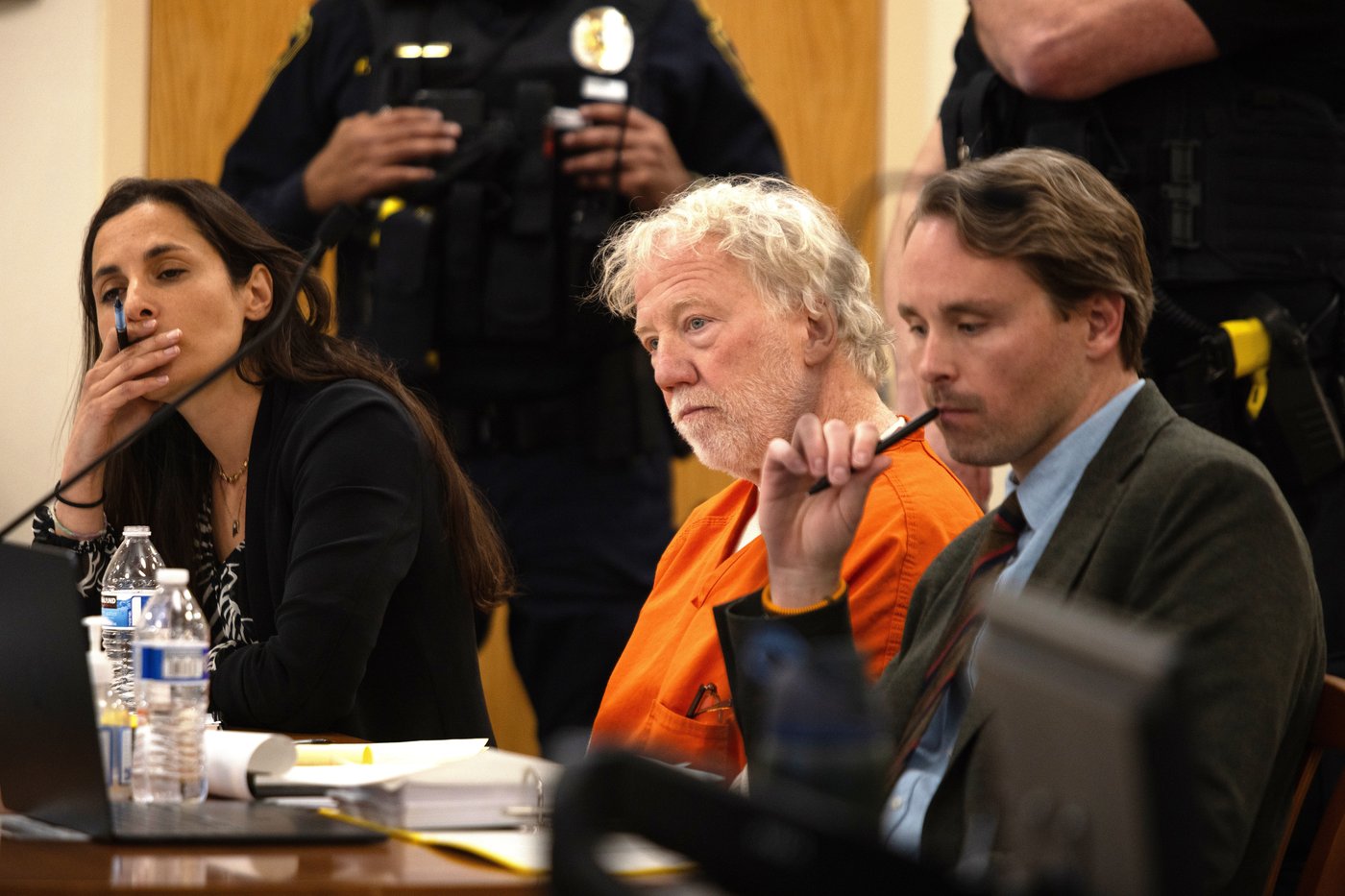 'West Wing' actor Timothy Busfield released from New Mexico jail pending trial | iNFOnews.ca