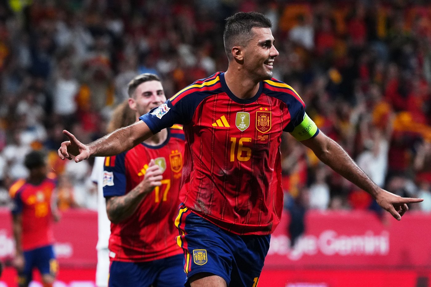 Ballon d'Or rivals Yamal and Kane star for Spain and England in Nations League wins | iNFOnews.ca
