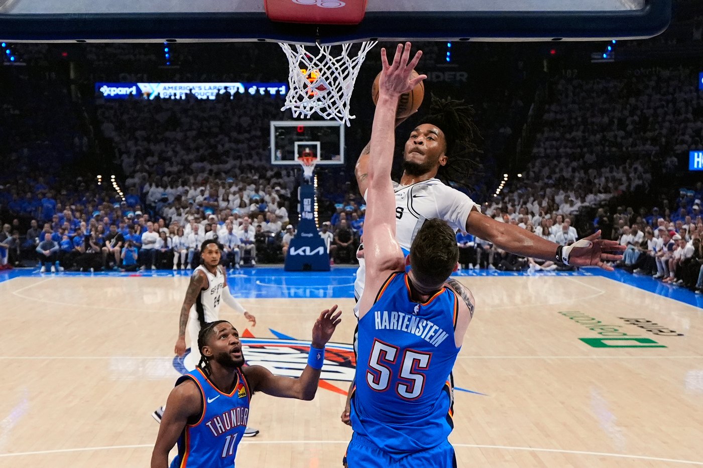Shai Gilgeous-Alexander scores 30, Thunder top Spurs 122-113 in Game 2 of West finals | iNFOnews.ca Shai Gilgeous-Alexander scores 30, Thunder top Spurs 122-113 in Game 2 of West finals | iNFOnews.ca