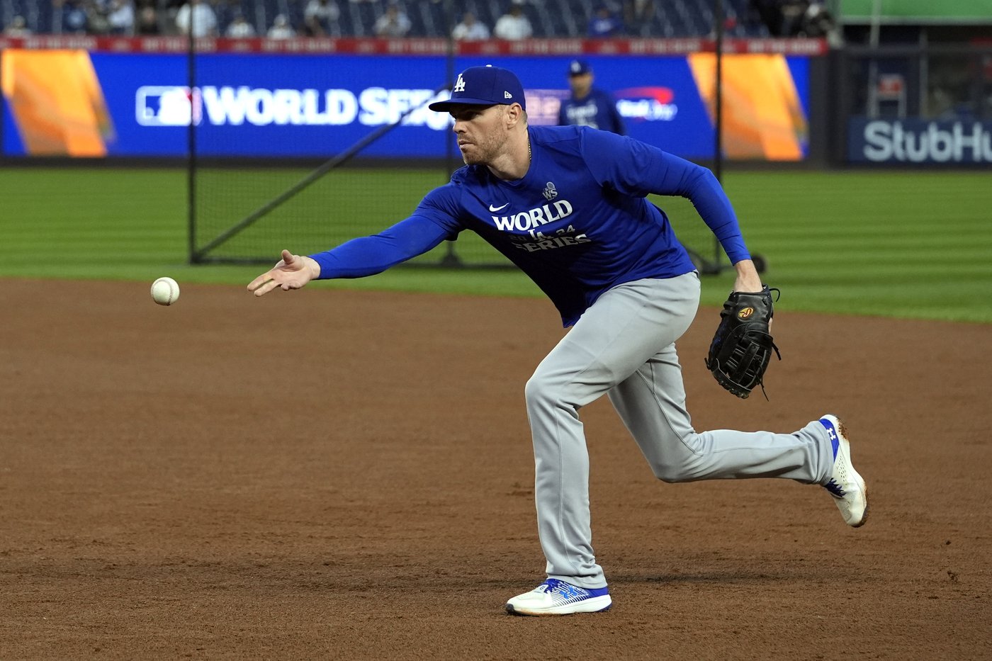 World Series: Freddie Freeman wins MVP award after tying record with 12 RBIs for Dodgers | iNFOnews.ca