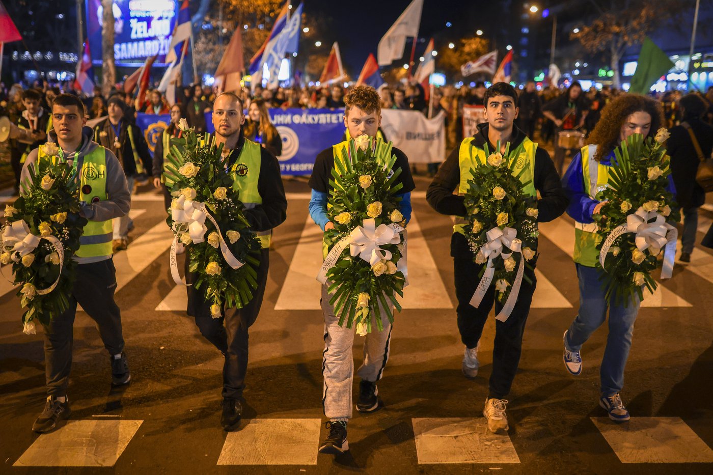 Serbia's students lead Danube bridge blockades as protest draws tens of thousands calling for change | iNFOnews.ca
