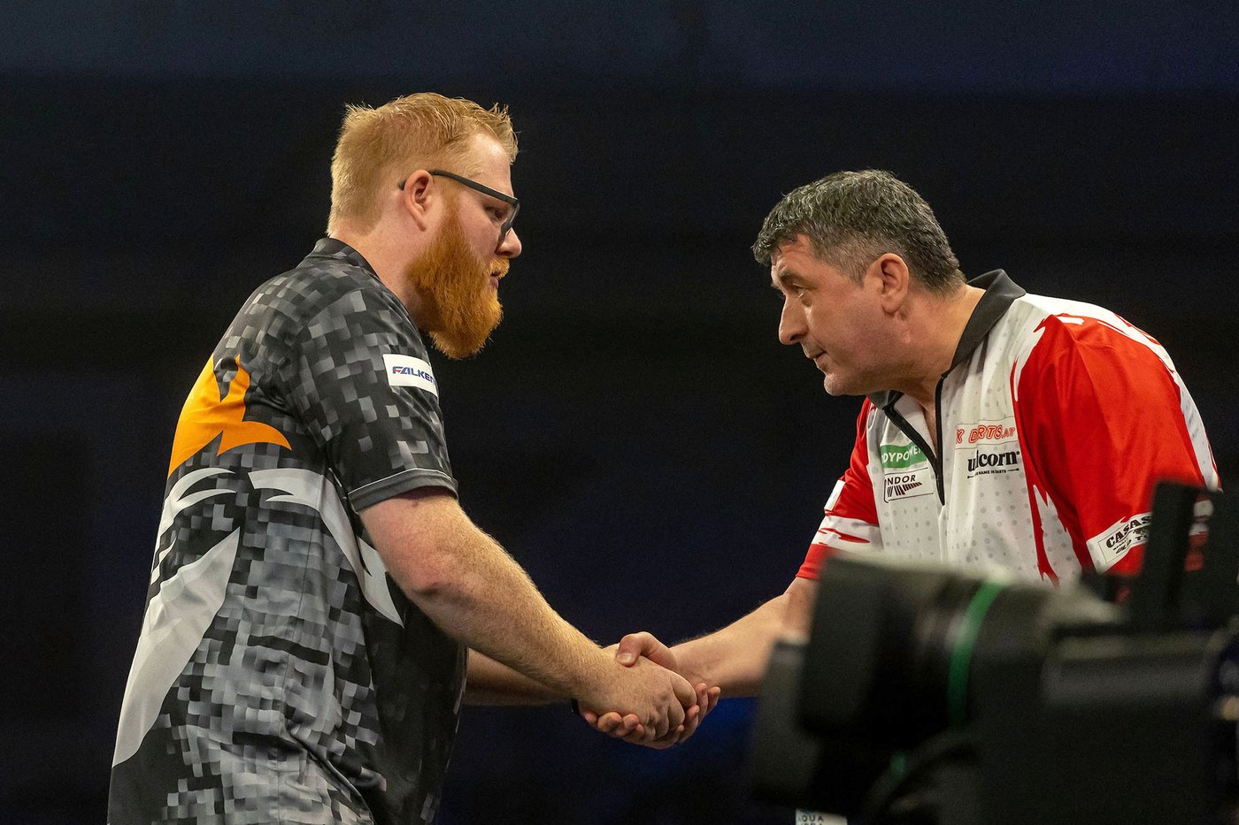Canadian Matt Campbell advances at Paddy Power World Darts Championship | iNFOnews.ca