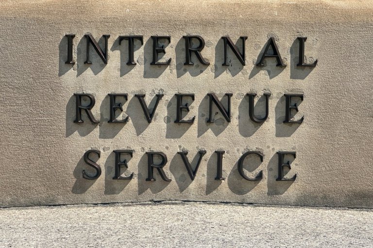 IRS to furlough nearly half of its workforce as shutdown enters second week | iNFOnews.ca