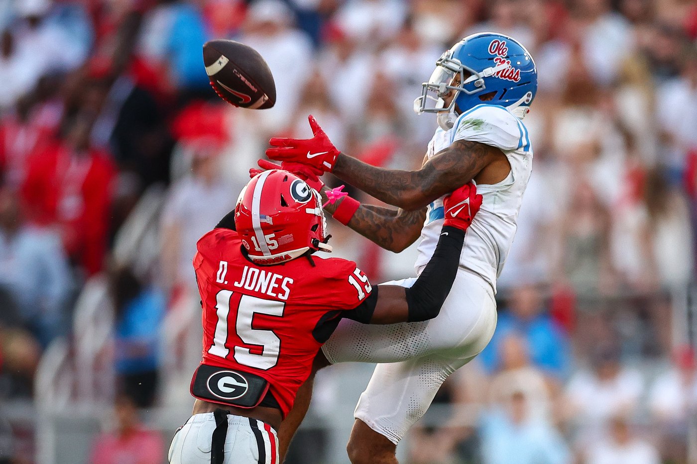 No. 5 Georgia looks to maintain control of the 'Cocktail Party' against regrouping Florida | iNFOnews.ca