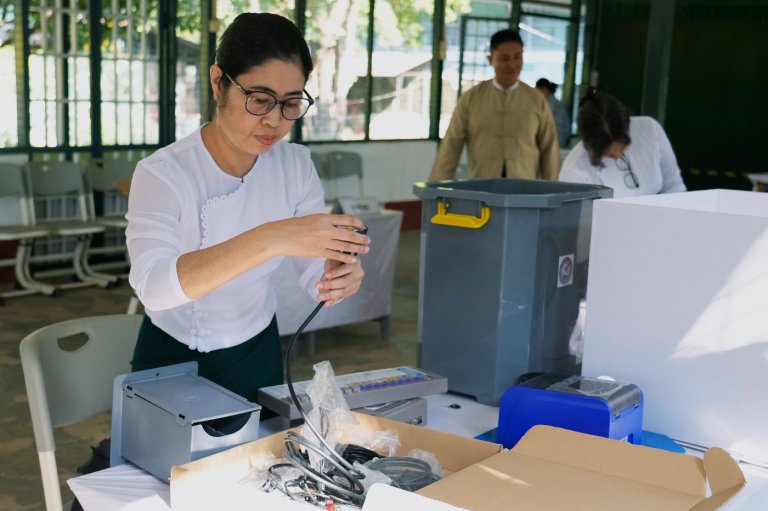 Myanmar holds its last election round with the army already certain to keep control over government | iNFOnews.ca