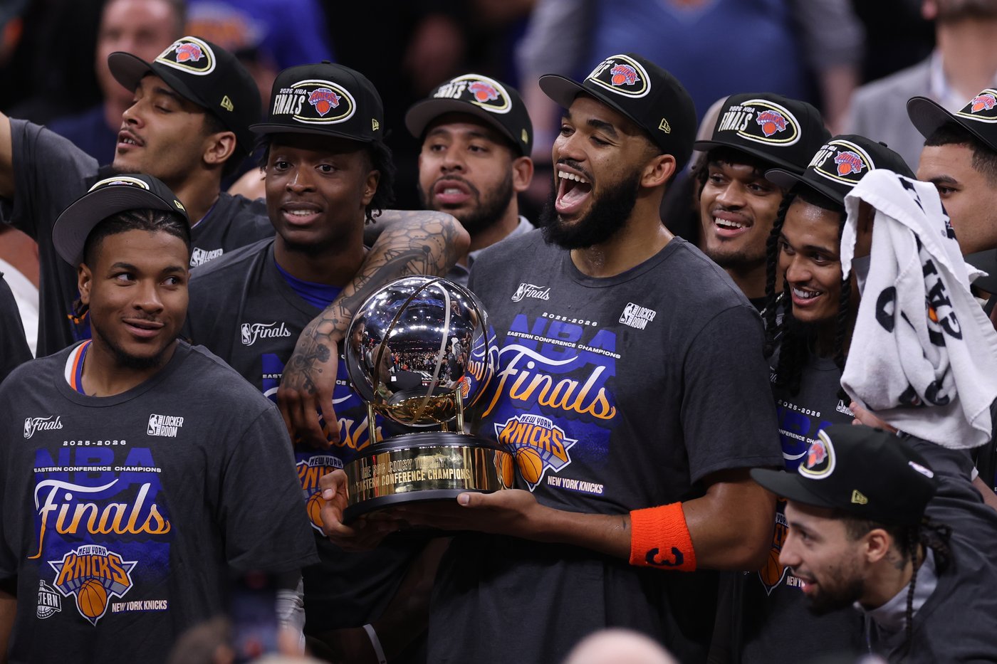 Knicks beat the Spurs for the NBA Cup, but need to do it in the NBA Finals for the title they crave | iNFOnews.ca Knicks beat the Spurs for the NBA Cup, but need to do it in the NBA Finals for the title they crave | iNFOnews.ca