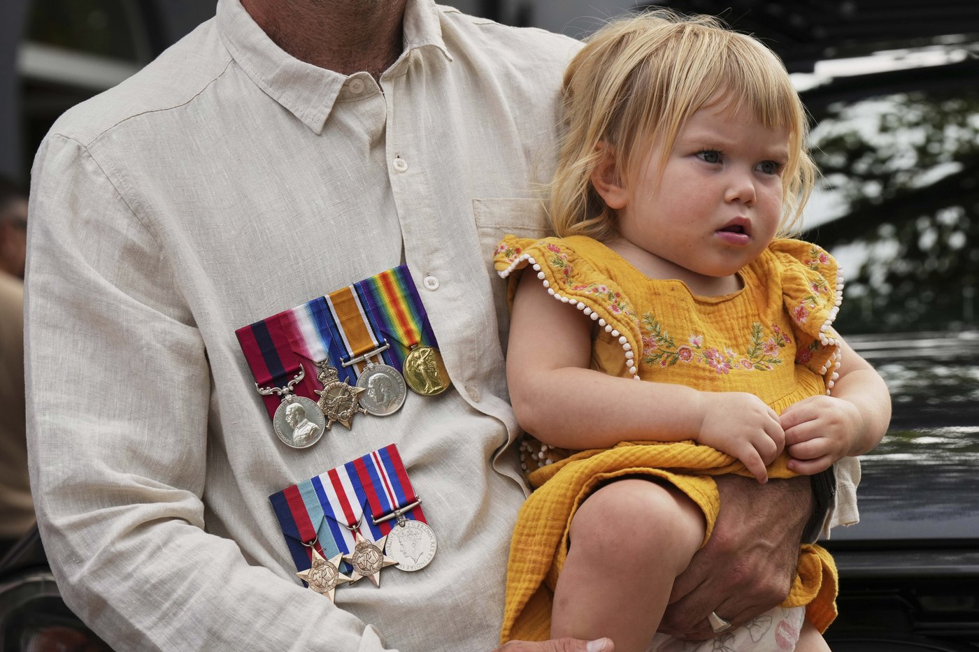 Australians and New Zealanders commemorate war dead on Anzac Day | iNFOnews.ca