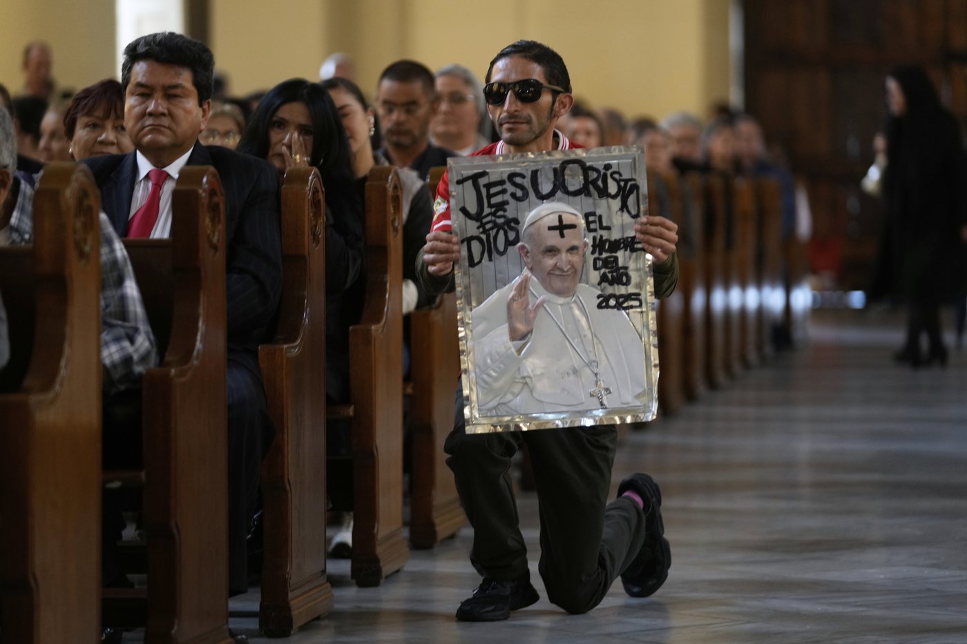 PHOTO COLLECTION: Depictions of Pope Francis | iNFOnews.ca