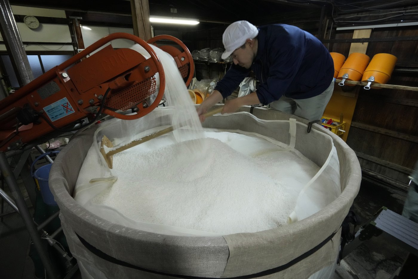 Japan's famous sake joins UNESCO's cultural heritage list, a boost to brewers and enthusiasts | iNFOnews.ca