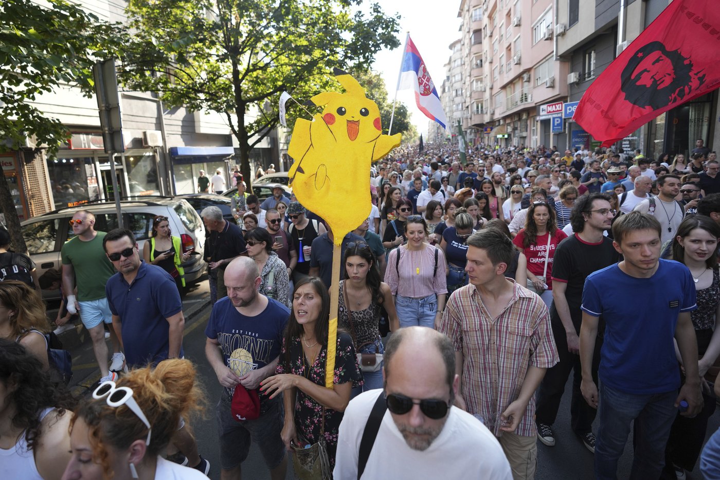 Thousands rally in Serbia and accuse police of brutality at anti-government demonstrations | iNFOnews.ca