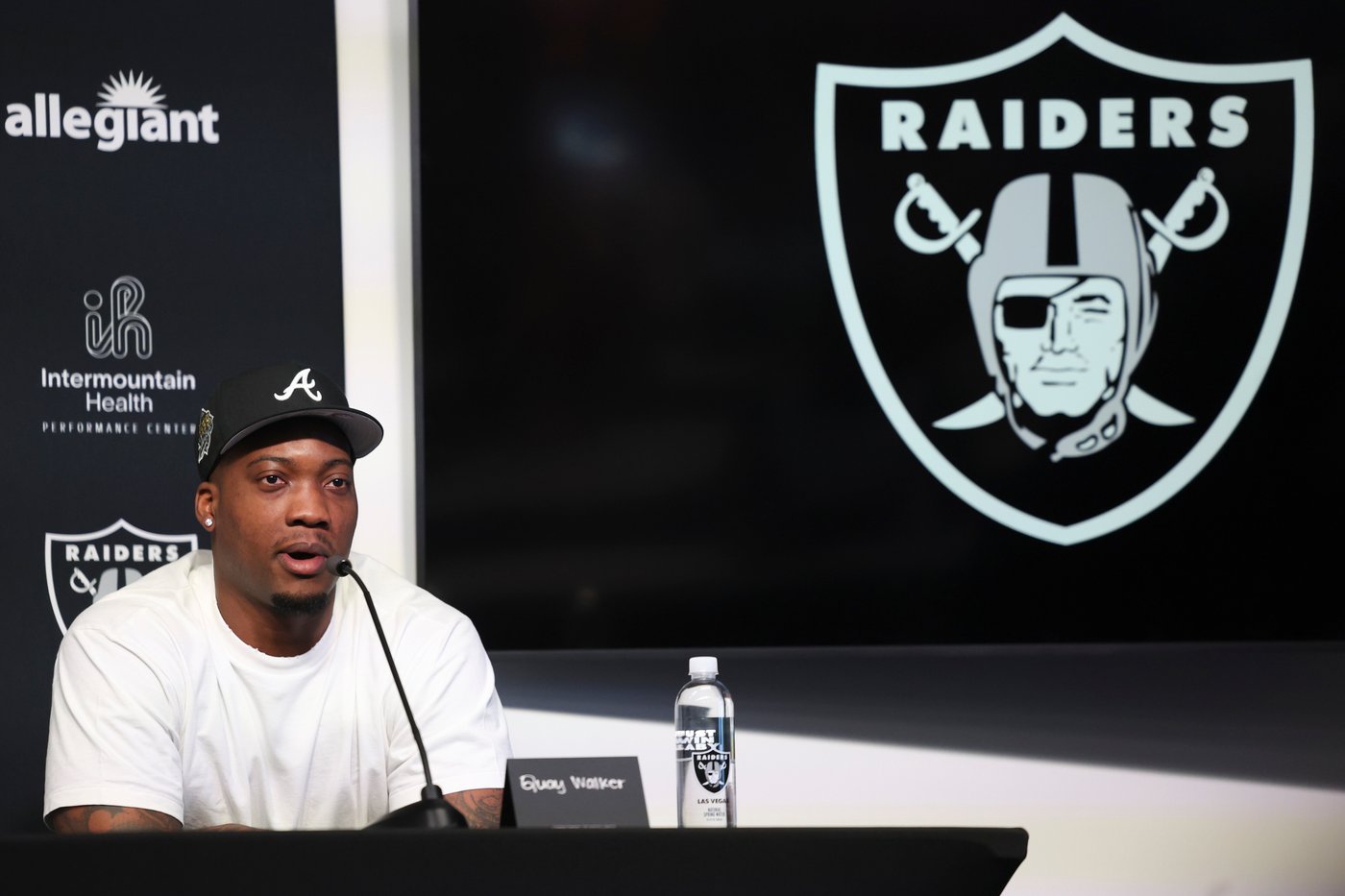 Raiders introduce new players after Baltimore backs out of the Maxx Crosby trade | iNFOnews.ca