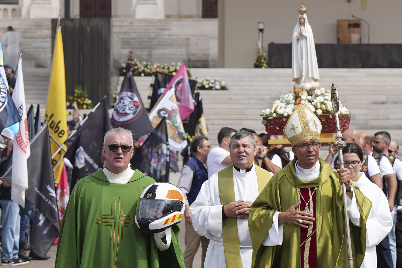 An estimated 180,000 motorcyclists converge at Portuguese shrine to have their helmets blessed. | iNFOnews.ca