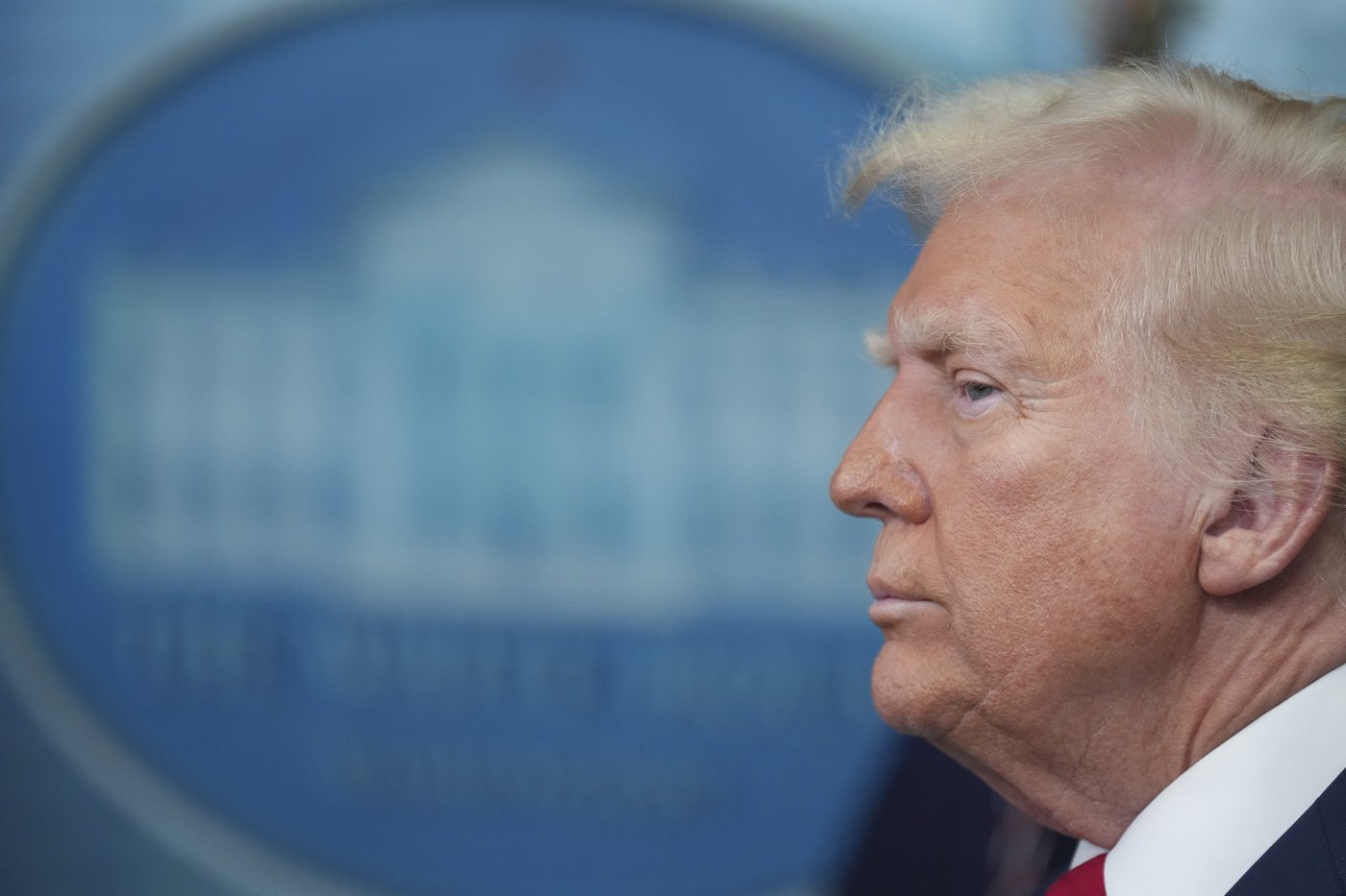 Trump blames diversity hiring as probe into deadly DC plane crash begins | iNFOnews.ca Trump blames diversity hiring as probe into deadly DC plane crash begins | iNFOnews.ca