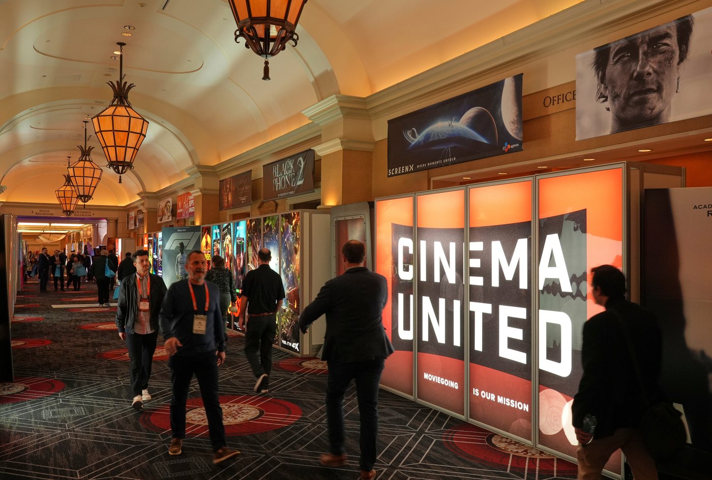 Hollywood leaders, theater owners gather at CinemaCon at a critical time in the industry | iNFOnews.ca